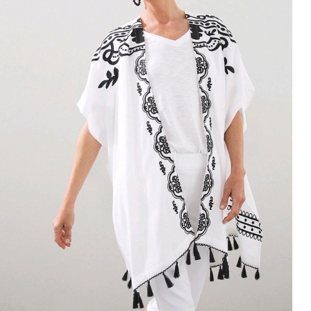 Chicos Kimono Tassel Ruana Floral Embroidered Caftan S/M Rayon - Picture 4 of 10